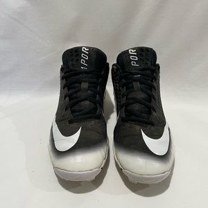 Black and White Nike Baseball Cleats